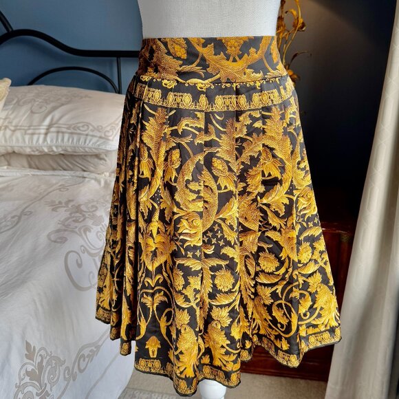 Black and Gold Baroque Print Pleated Skirt - Picture 1 of 8